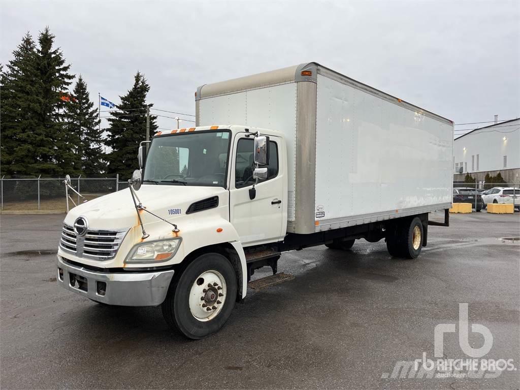 Hino 338 Furgonetas cerradas