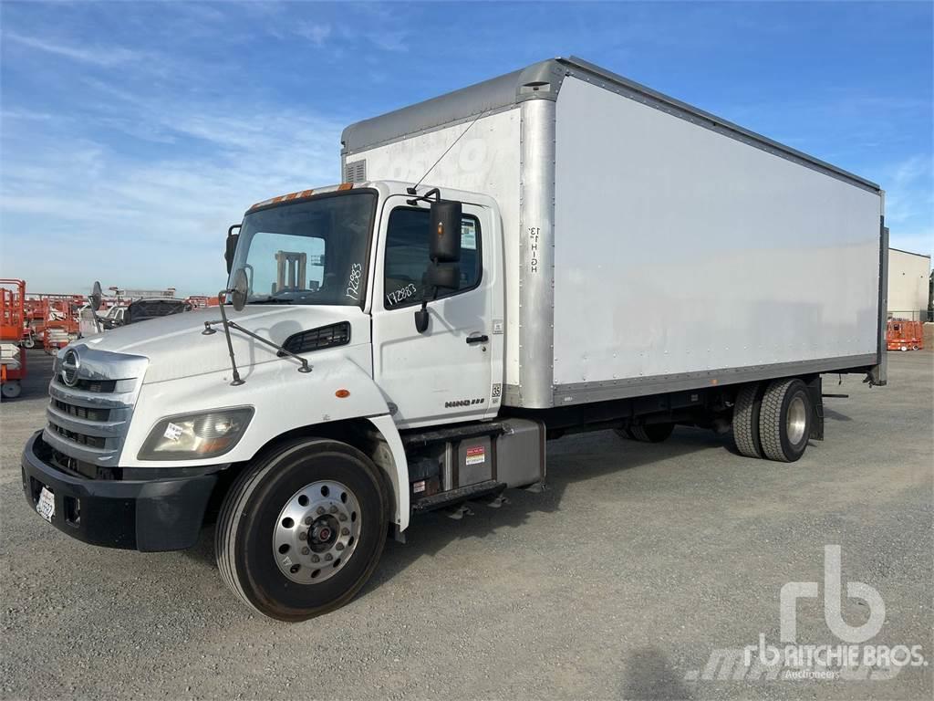 Hino 338 Furgonetas cerradas