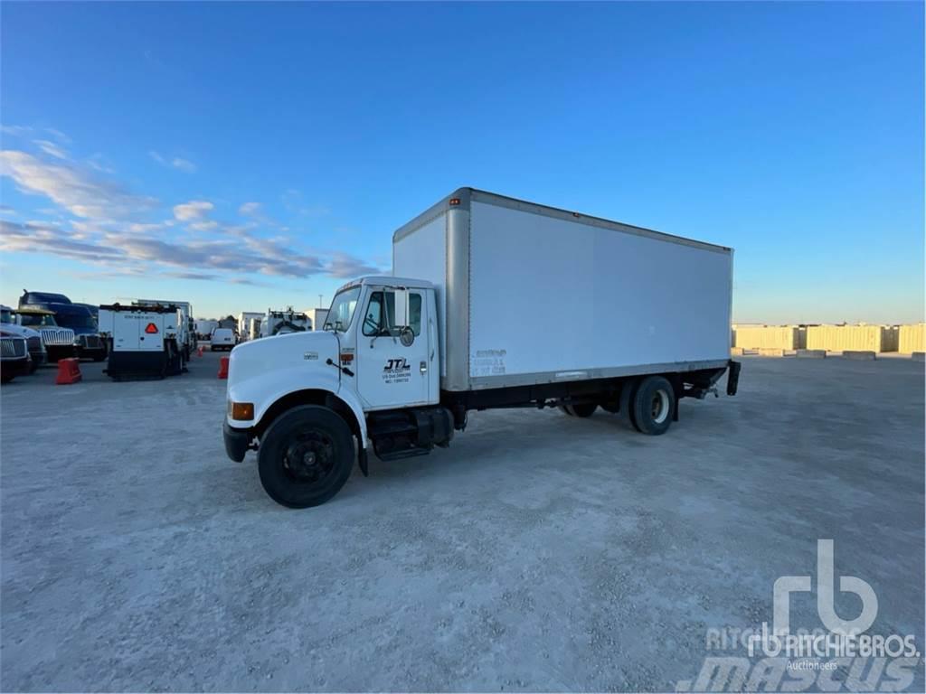 International 4900 Furgonetas cerradas