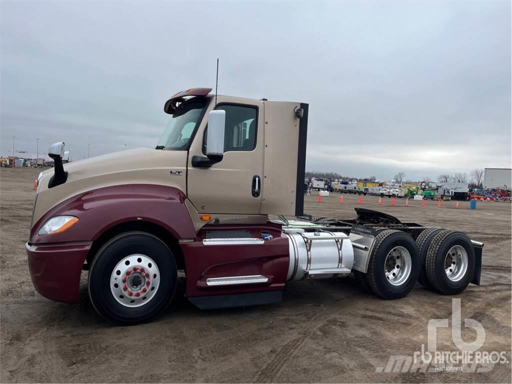 International 6x4 Camiones tractor