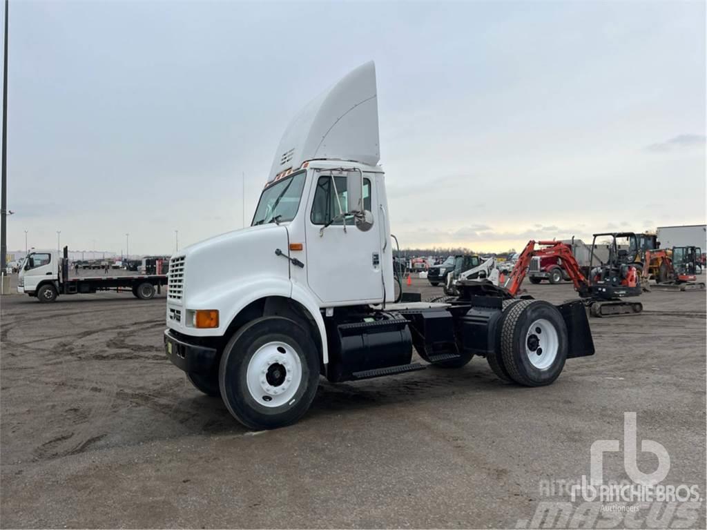 International 8100 Camiones tractor