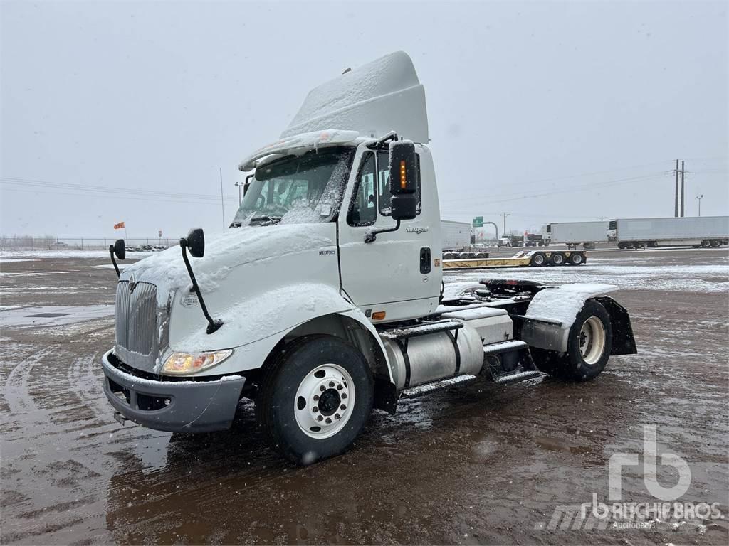 International 8600 Camiones tractor