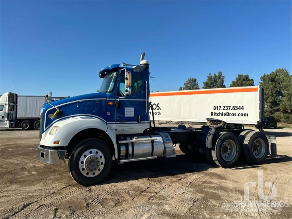 International HX620 Camiones tractor