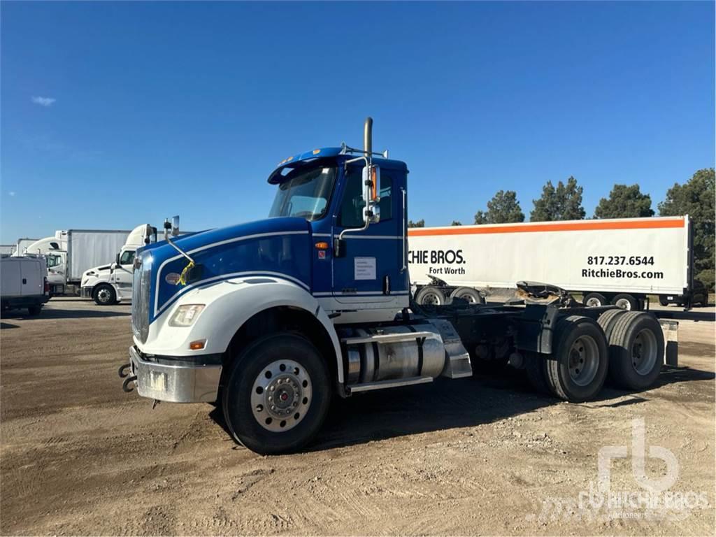 International HX620 Camiones tractor