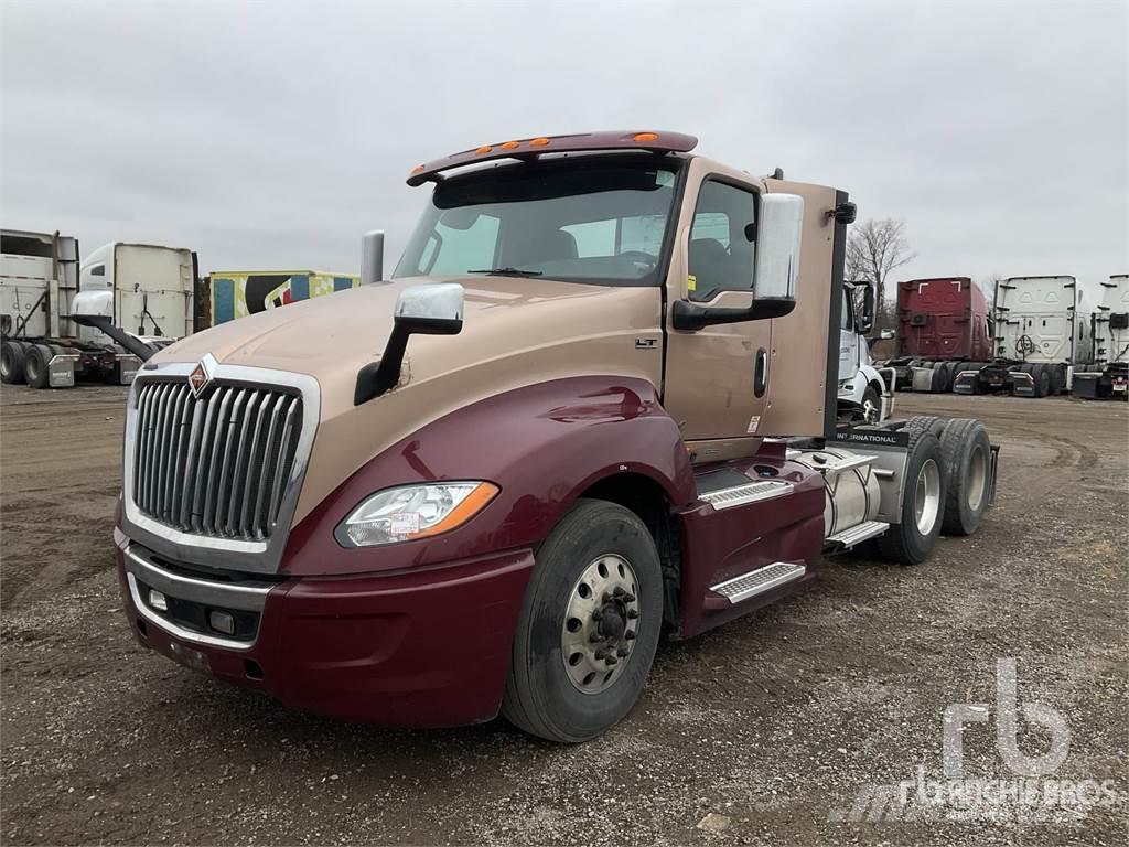 International LT625 Camiones tractor