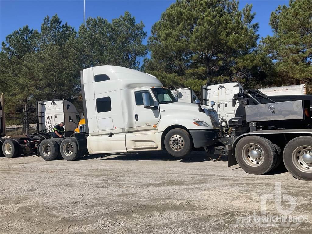 International LT625 Camiones tractor