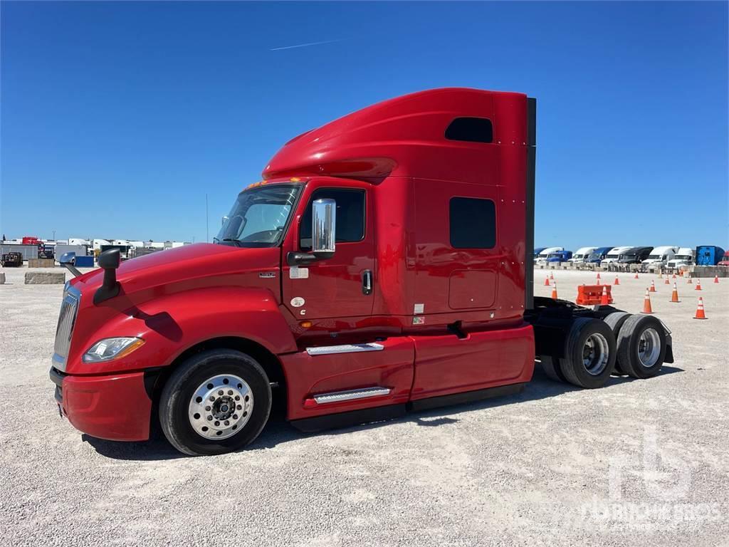 International LT625 Camiones tractor