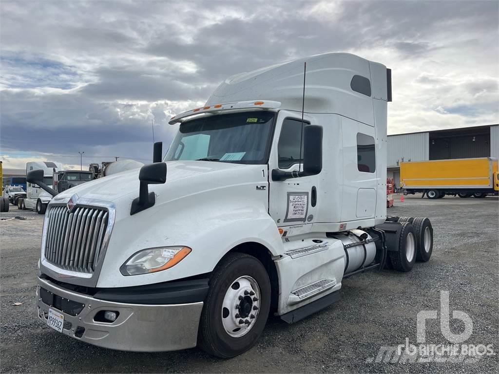 International LT625 Camiones tractor