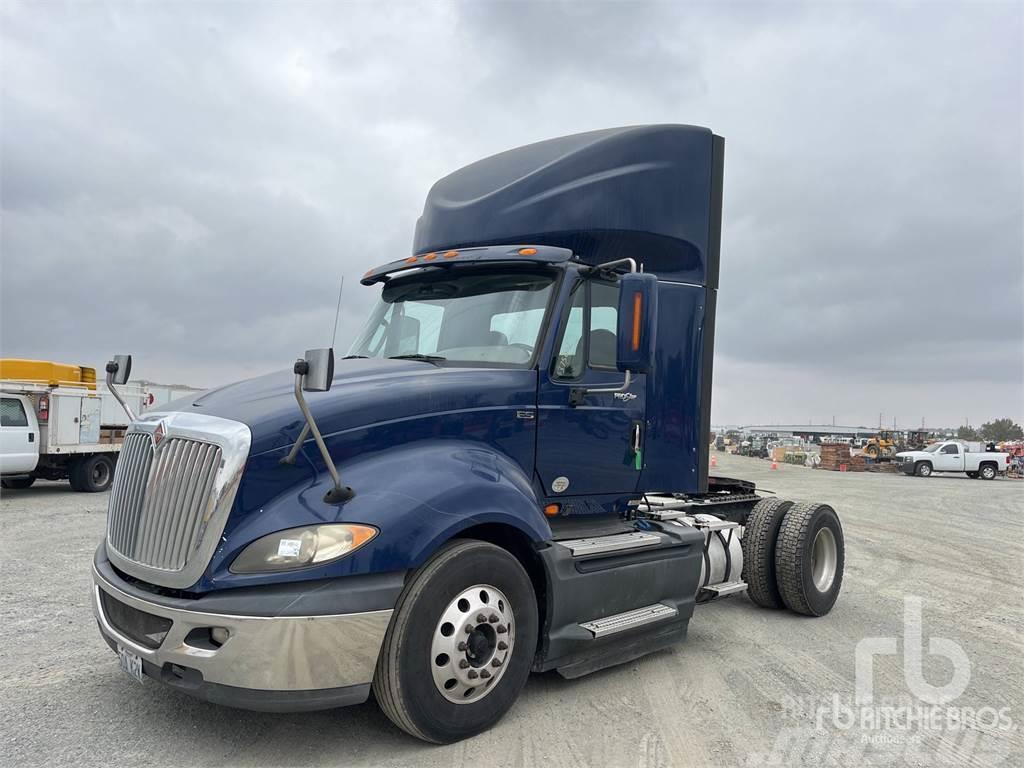 International PROSTAR Camiones tractor