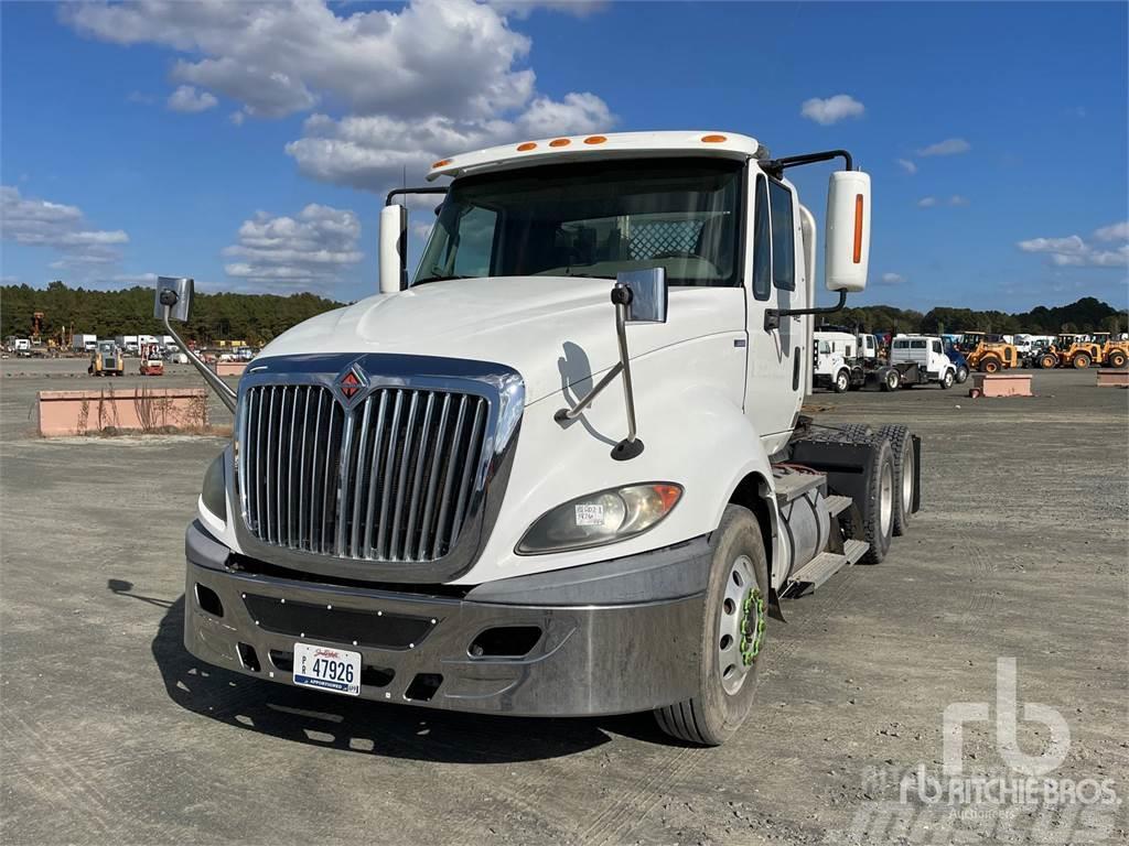 International PROSTAR Camiones tractor