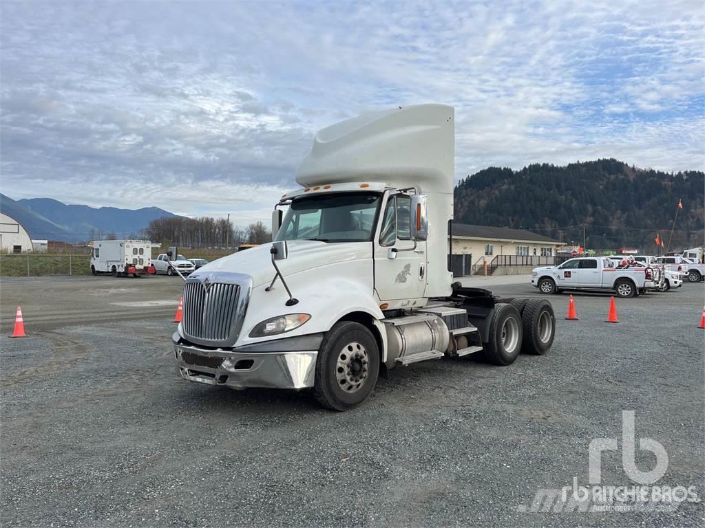 International PROSTAR Camiones tractor