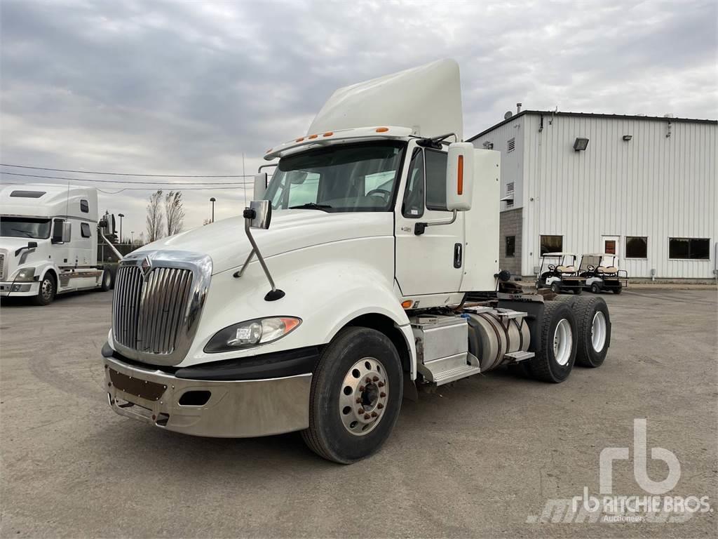 International PROSTAR Camiones tractor