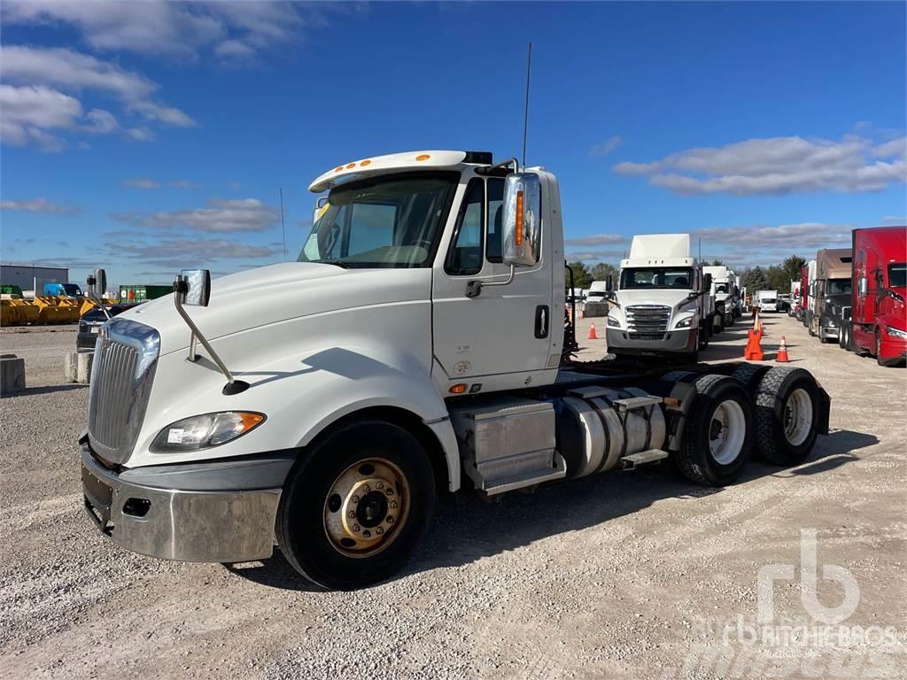 International PROSTAR Camiones tractor