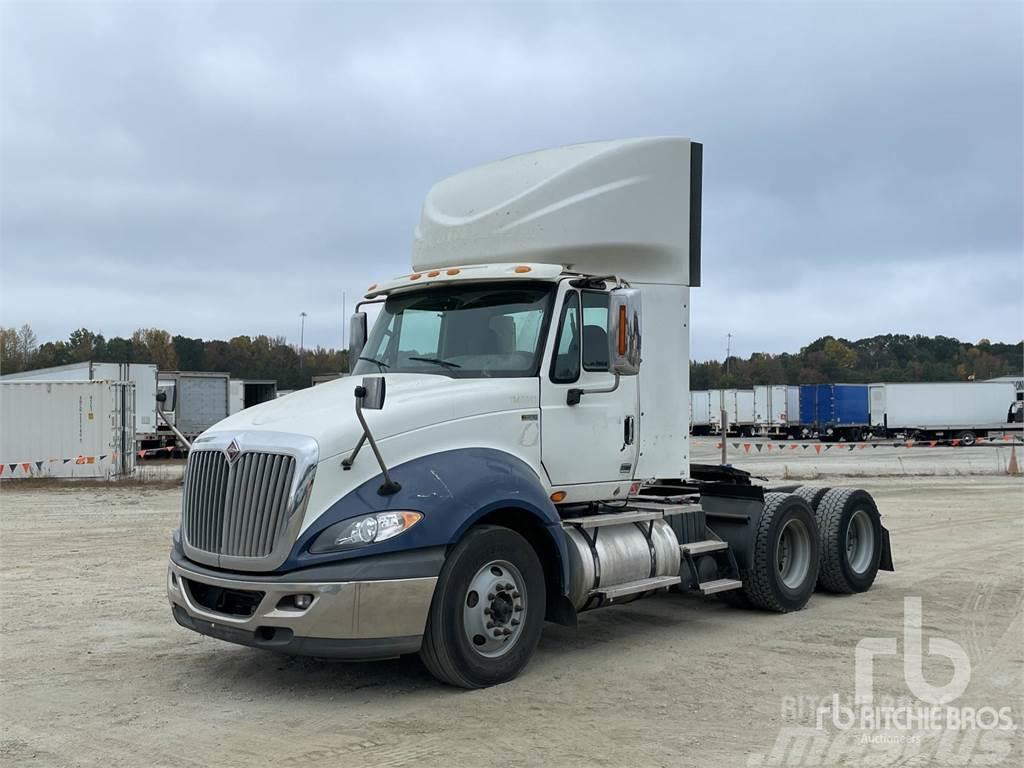 International PROSTAR Camiones tractor