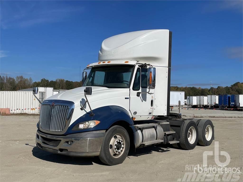 International PROSTAR Camiones tractor