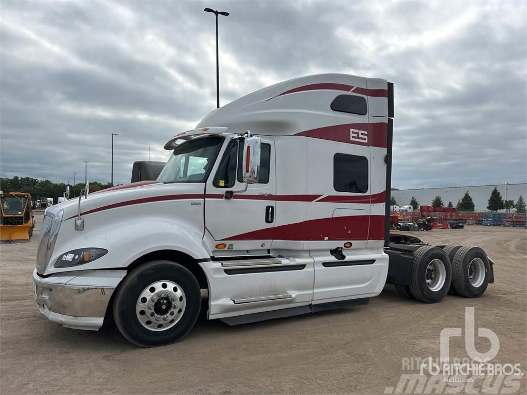 International PROSTAR Camiones tractor