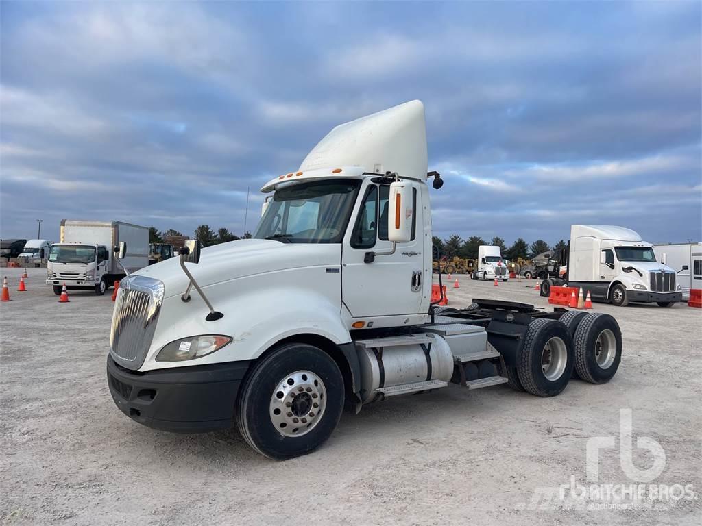 International PROSTAR Camiones tractor