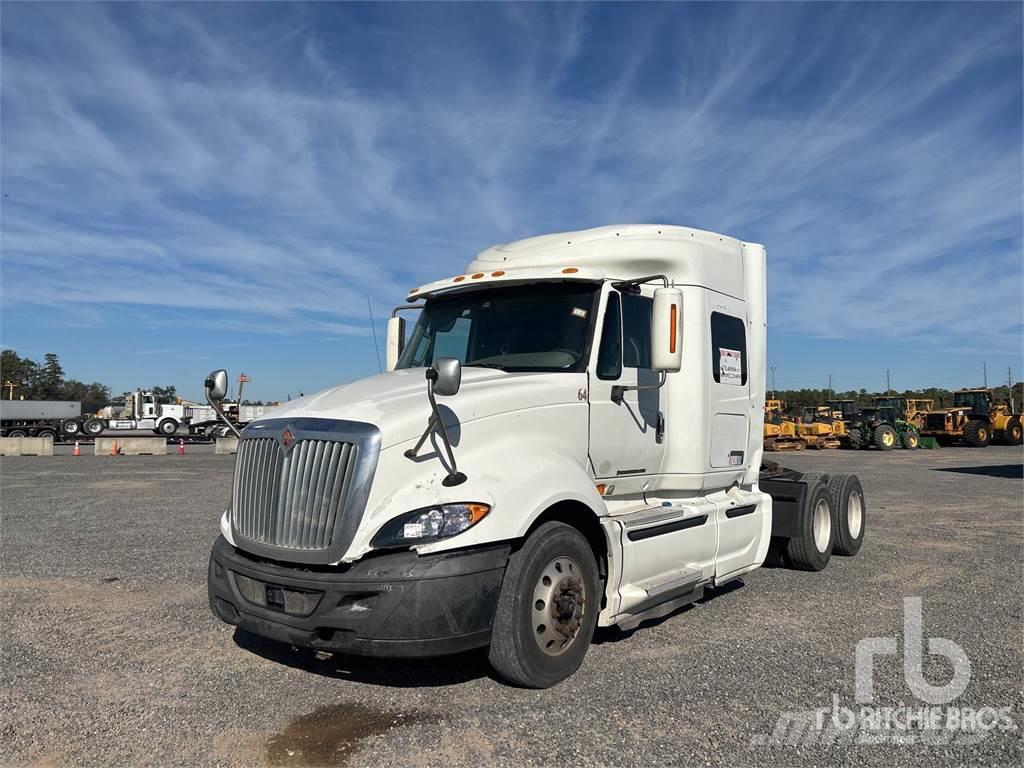 International PROSTAR Camiones tractor