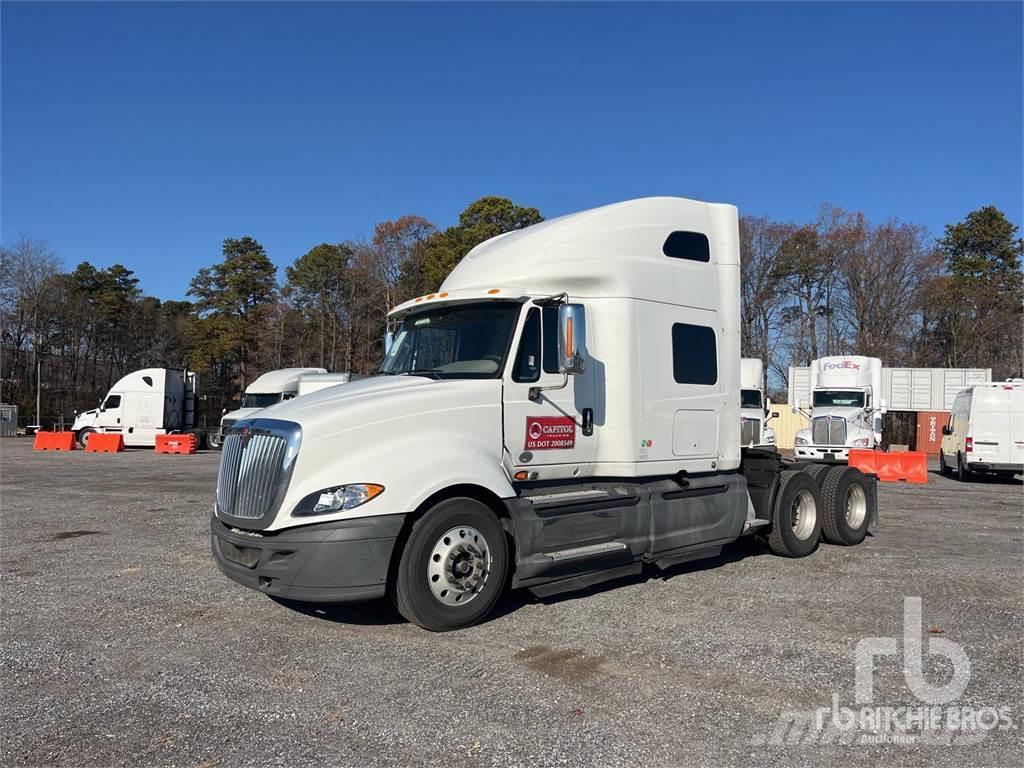 International PROSTAR Camiones tractor