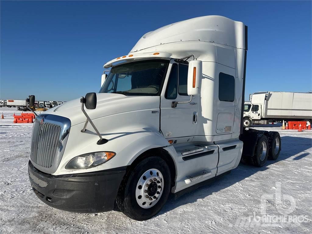 International PROSTAR Camiones tractor