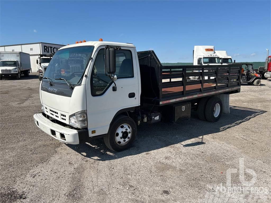 Isuzu NPR Camiones de cama baja