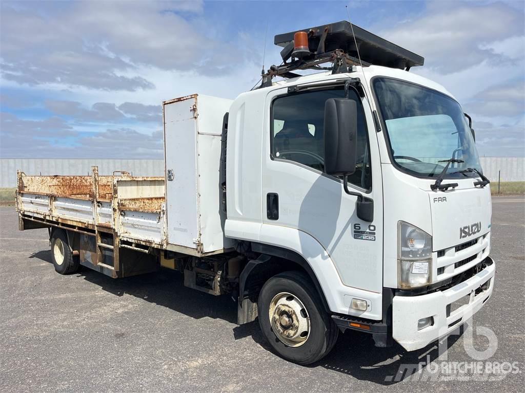 Isuzu NPR Bañeras basculantes usadas