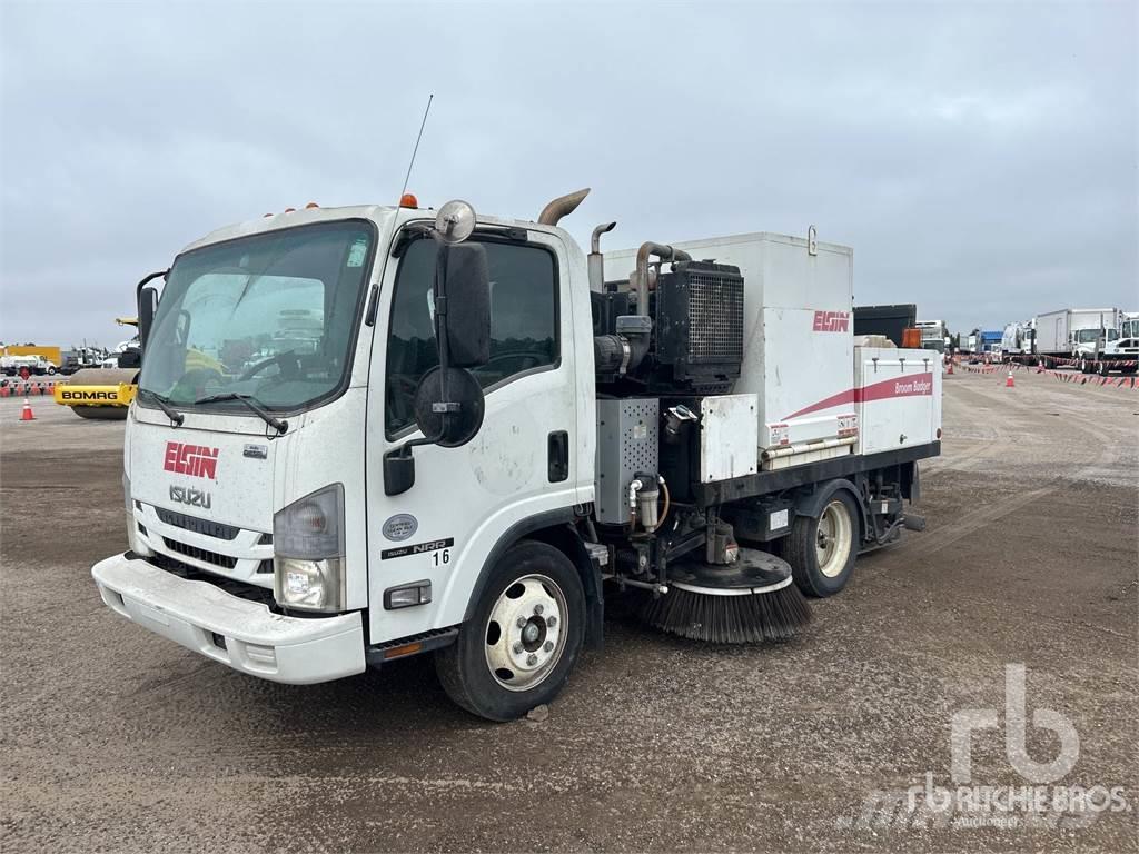 Isuzu NRR Camión de barrendero