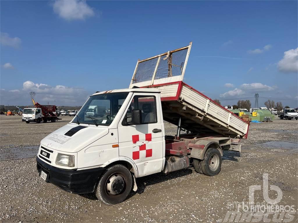 Iveco DAILY Bañeras basculantes usadas