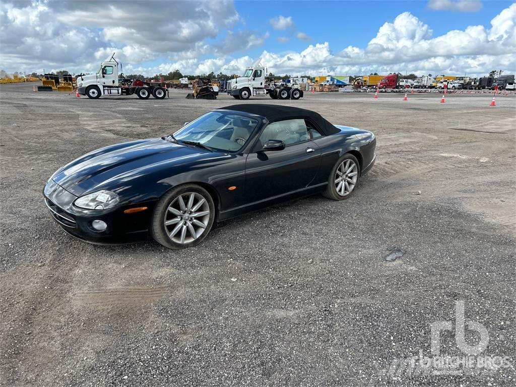 Jaguar XK8 Carros