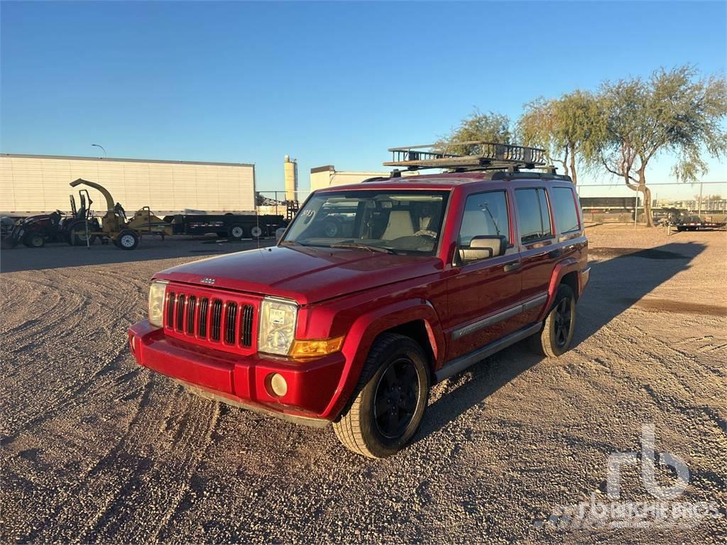 Jeep COMMANDER Caja abierta/laterales abatibles