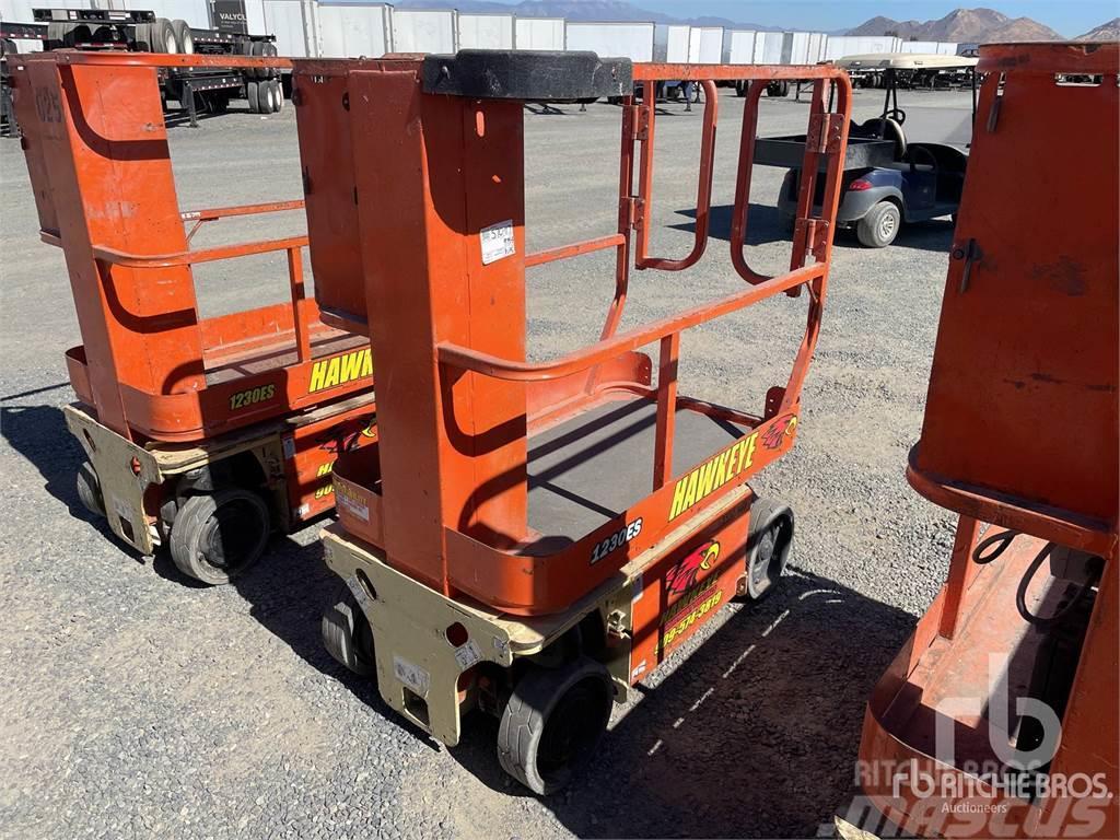 JLG 1230ES Plataformas con brazo de elevación manual