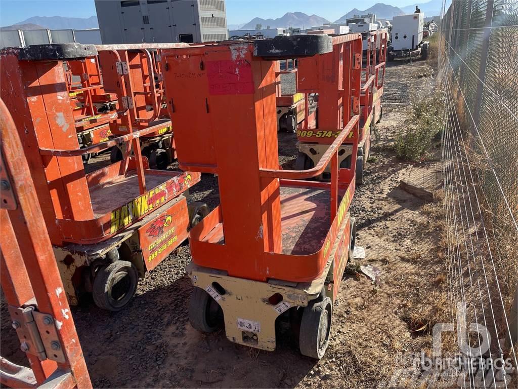 JLG 1230ES Plataformas con brazo de elevación manual