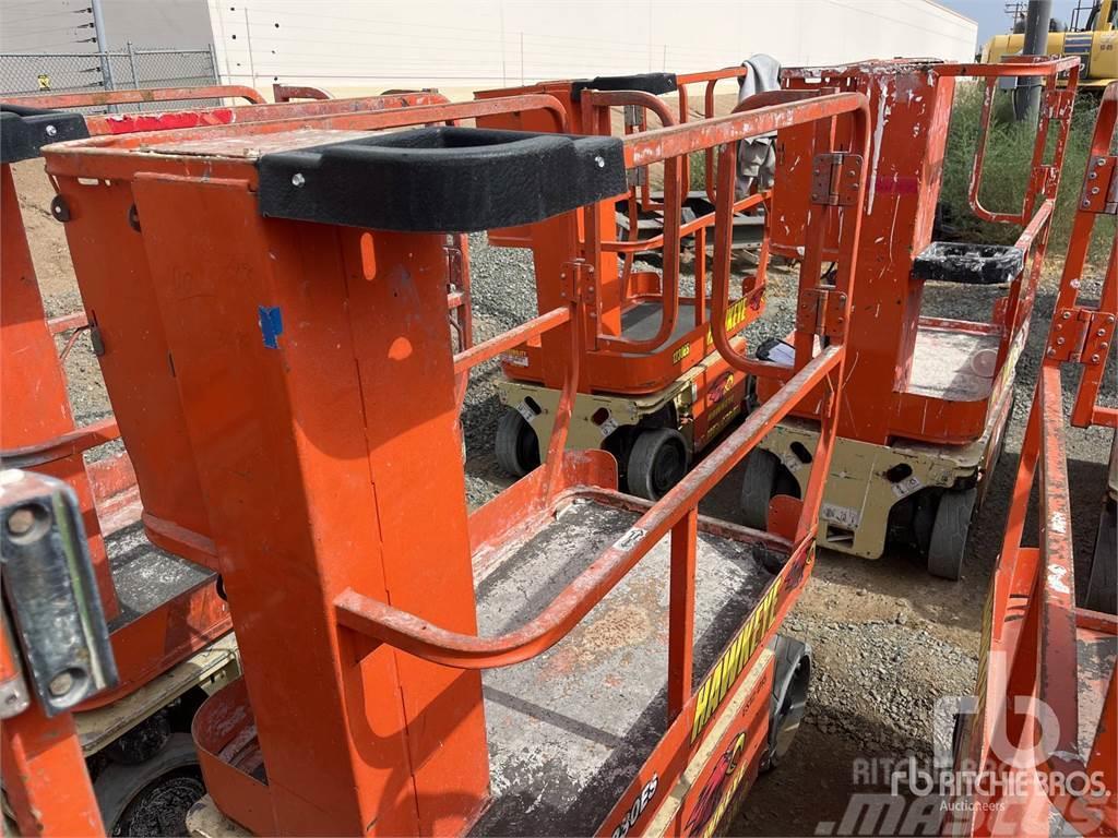 JLG 1230ES Plataformas con brazo de elevación manual