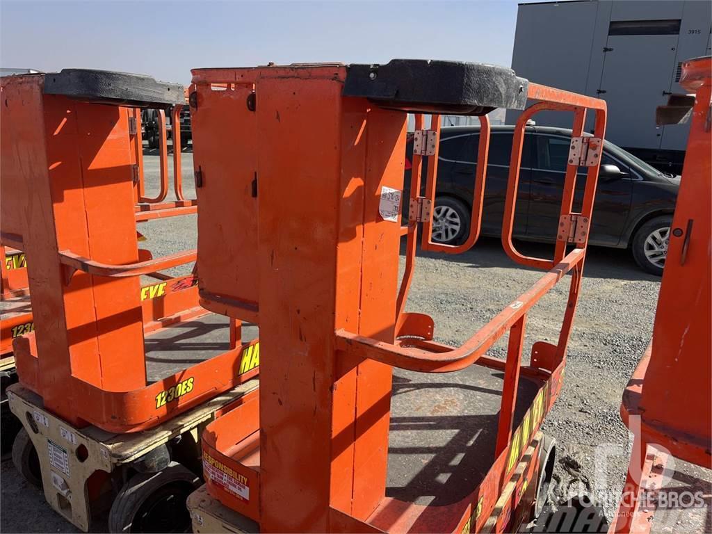 JLG 1230ES Plataformas con brazo de elevación manual