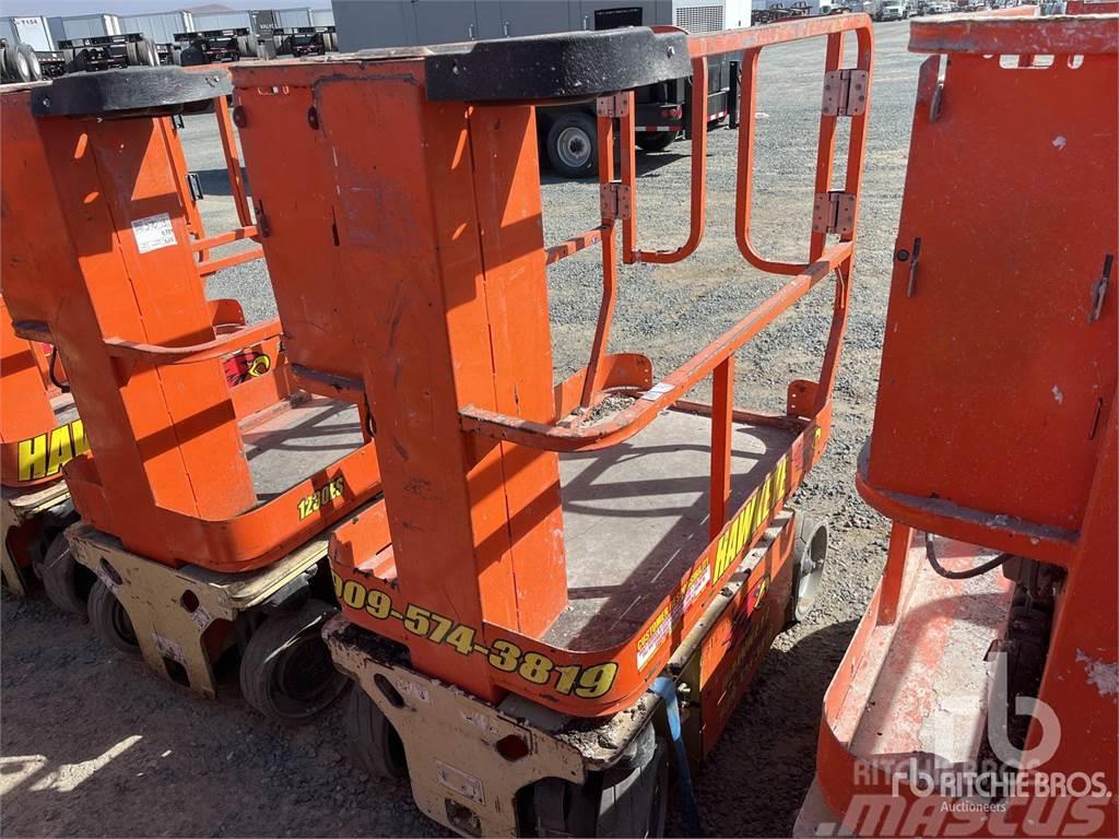 JLG 1230ES Plataformas con brazo de elevación manual