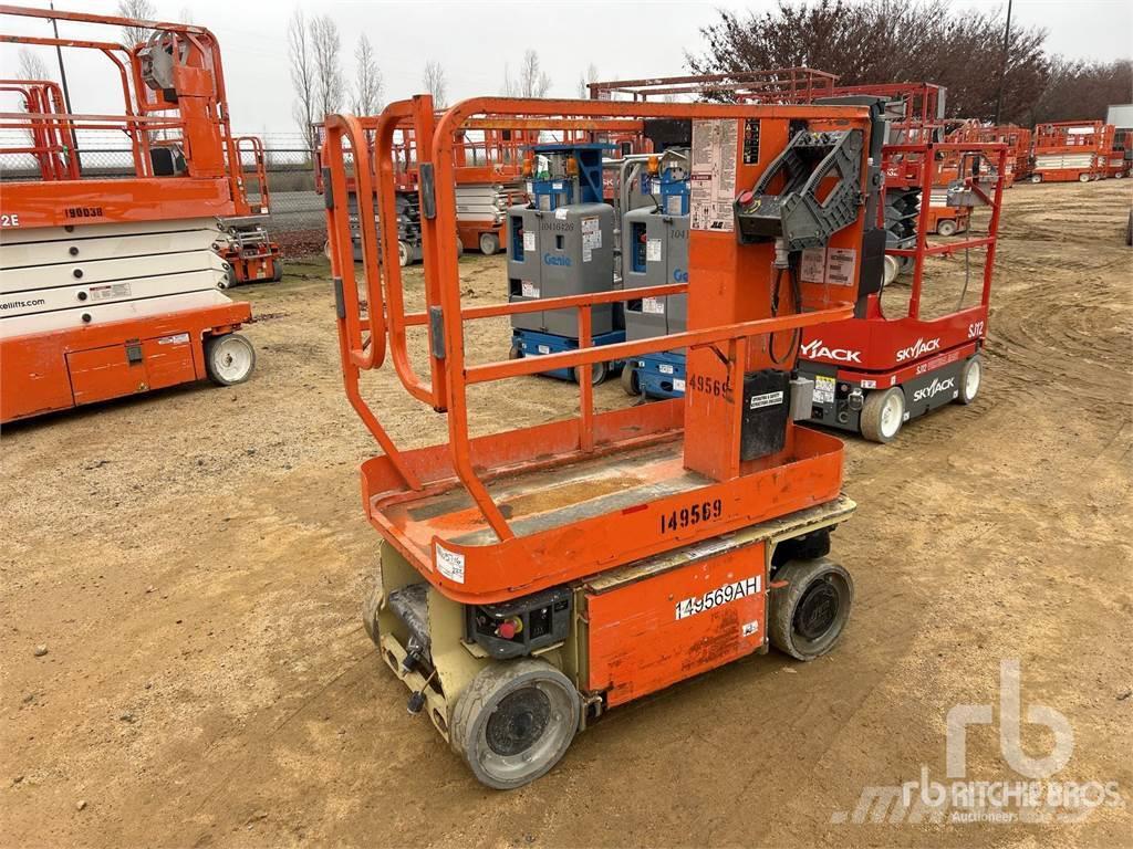 JLG 1230ES Plataformas con brazo de elevación manual