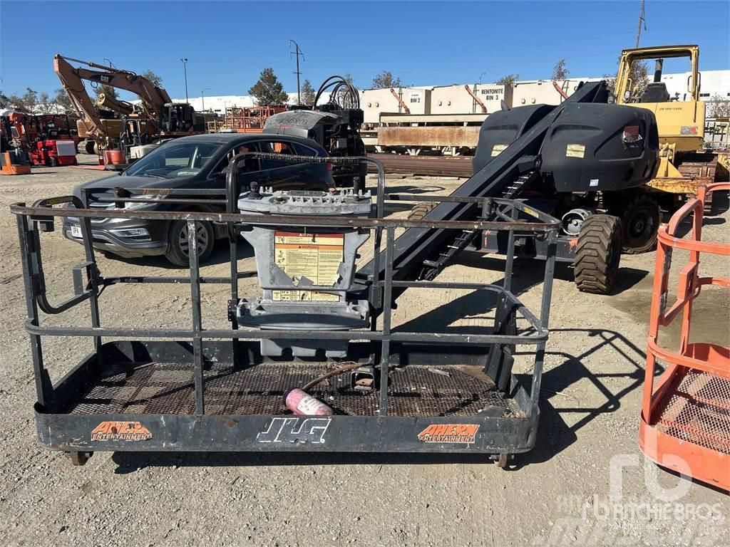 JLG 400S Plataformas con brazo de elevación manual