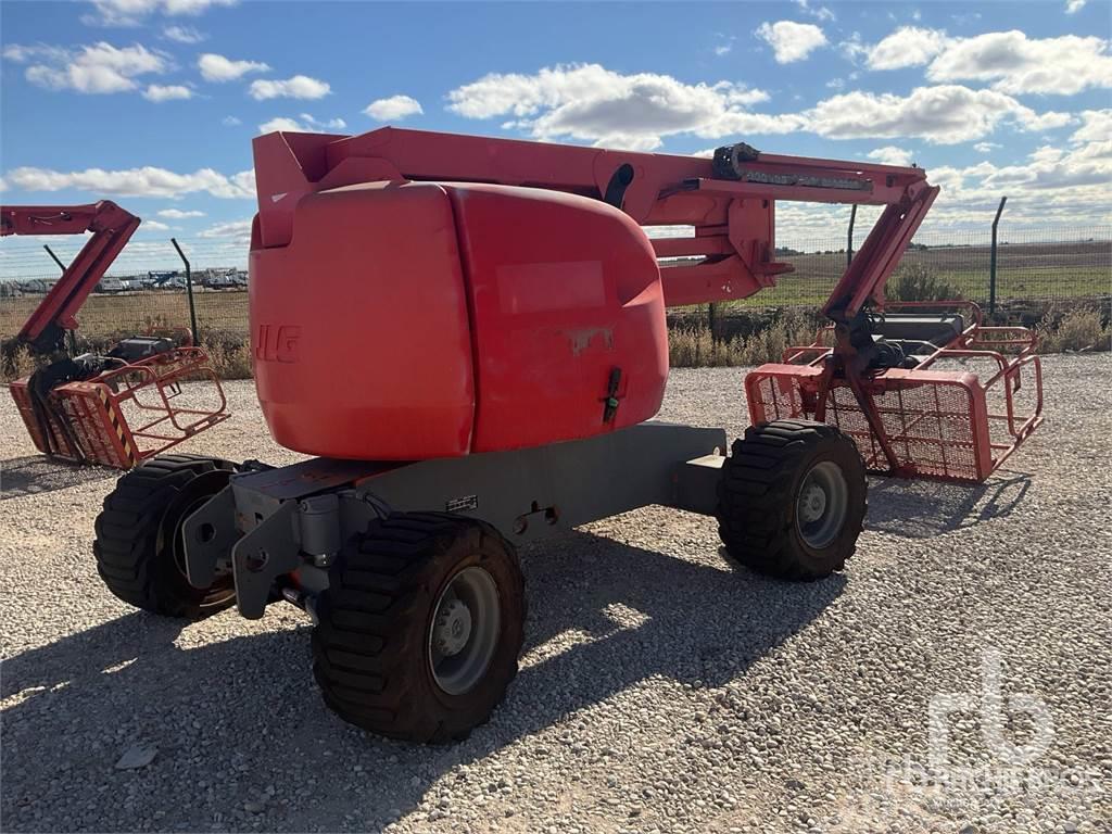 JLG 510AJ Plataformas con brazo de elevación manual