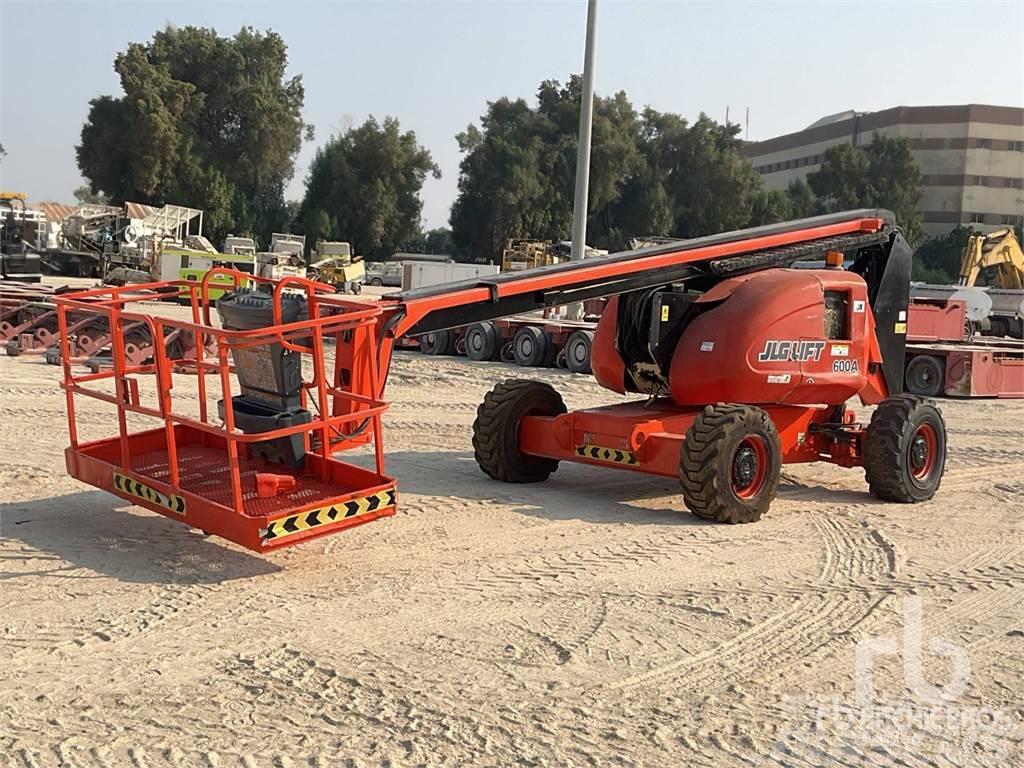 JLG 600A Plataformas con brazo de elevación manual