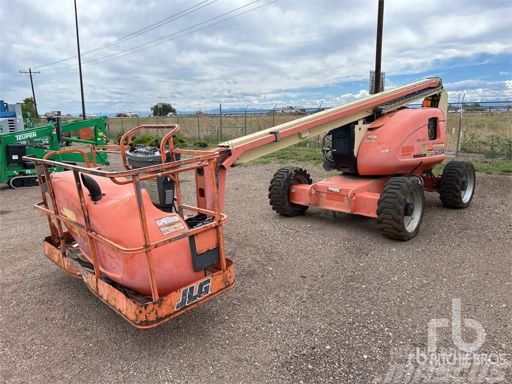 JLG 600A Plataformas con brazo de elevación manual