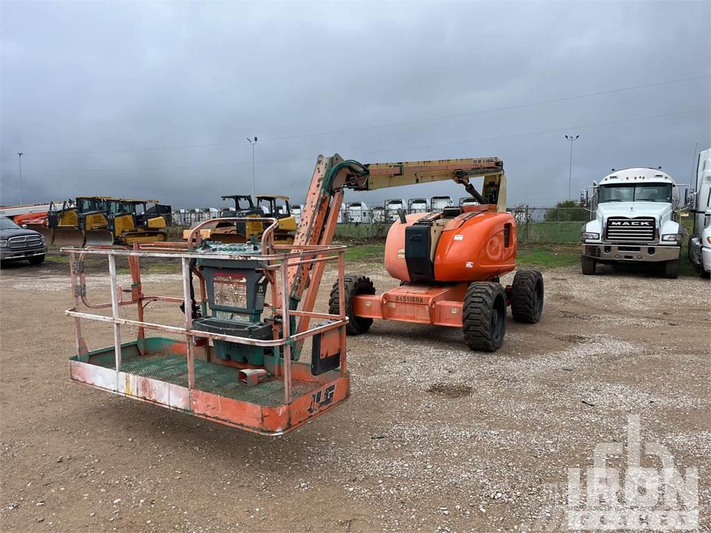 JLG 600AJ Plataformas con brazo de elevación manual