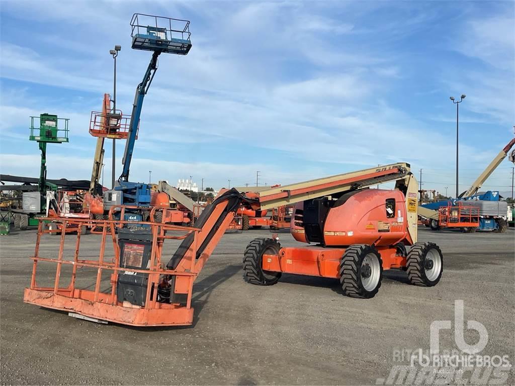 JLG 600AJ Plataformas con brazo de elevación manual