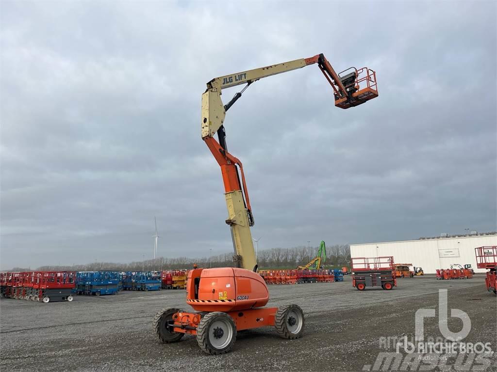 JLG 600AJ Plataformas con brazo de elevación manual