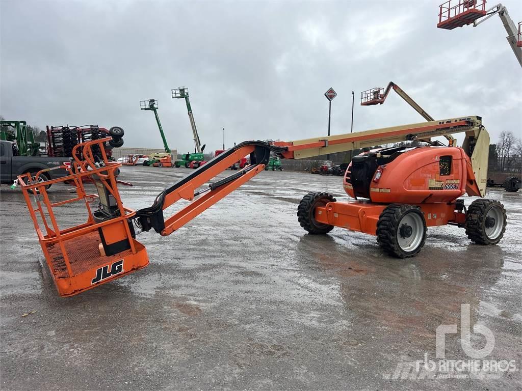 JLG 600AJ Plataformas con brazo de elevación manual