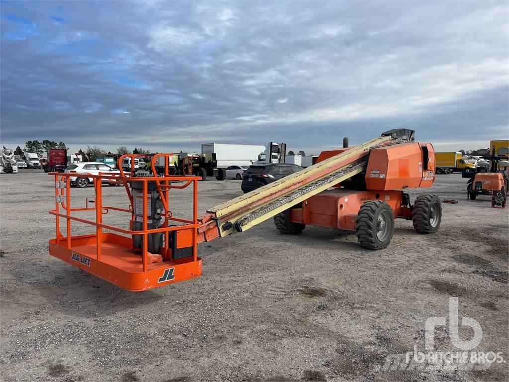 JLG 600S Plataformas con brazo de elevación manual