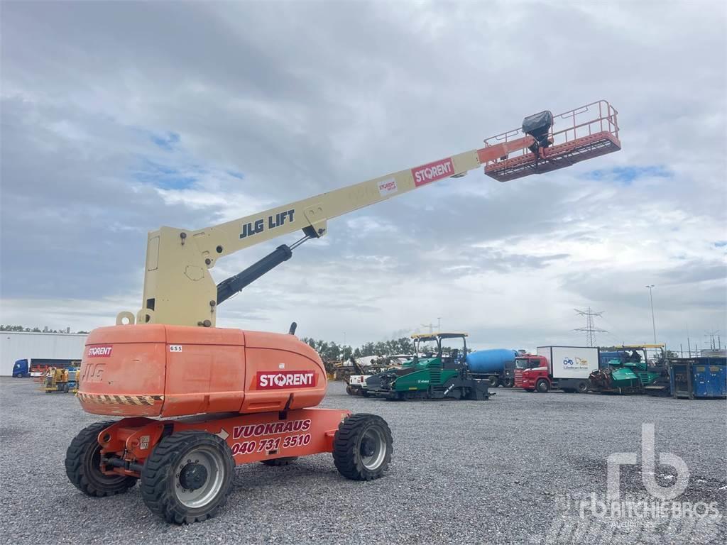 JLG 680S Plataformas con brazo de elevación manual