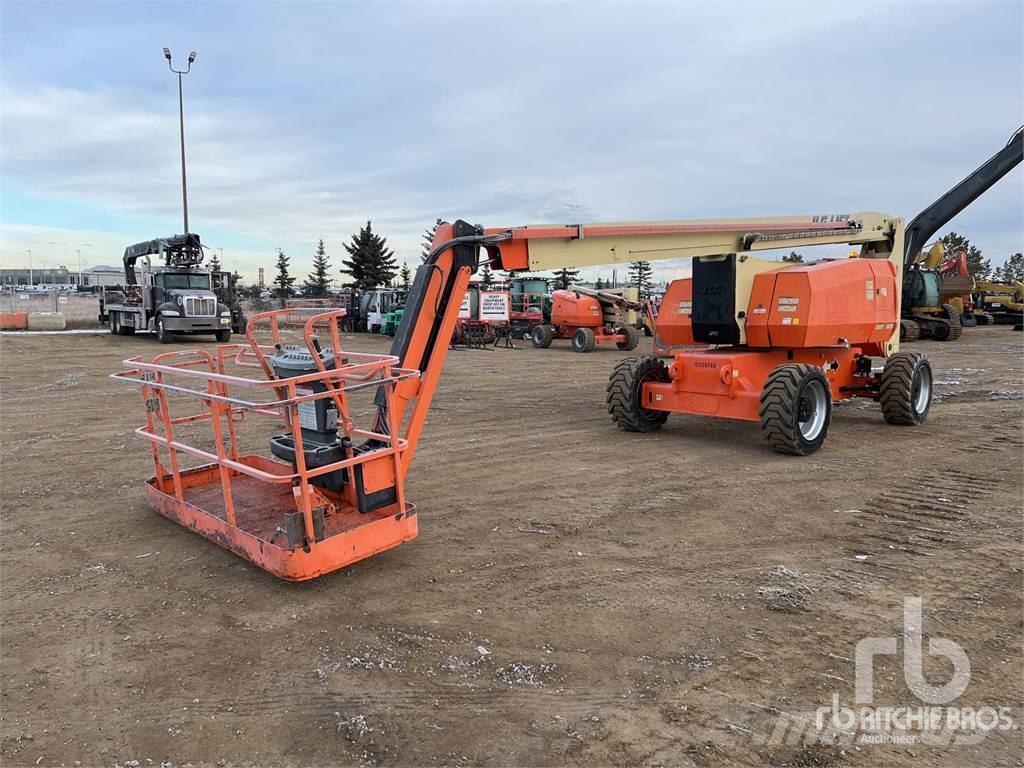 JLG 800AJ Plataformas con brazo de elevación manual