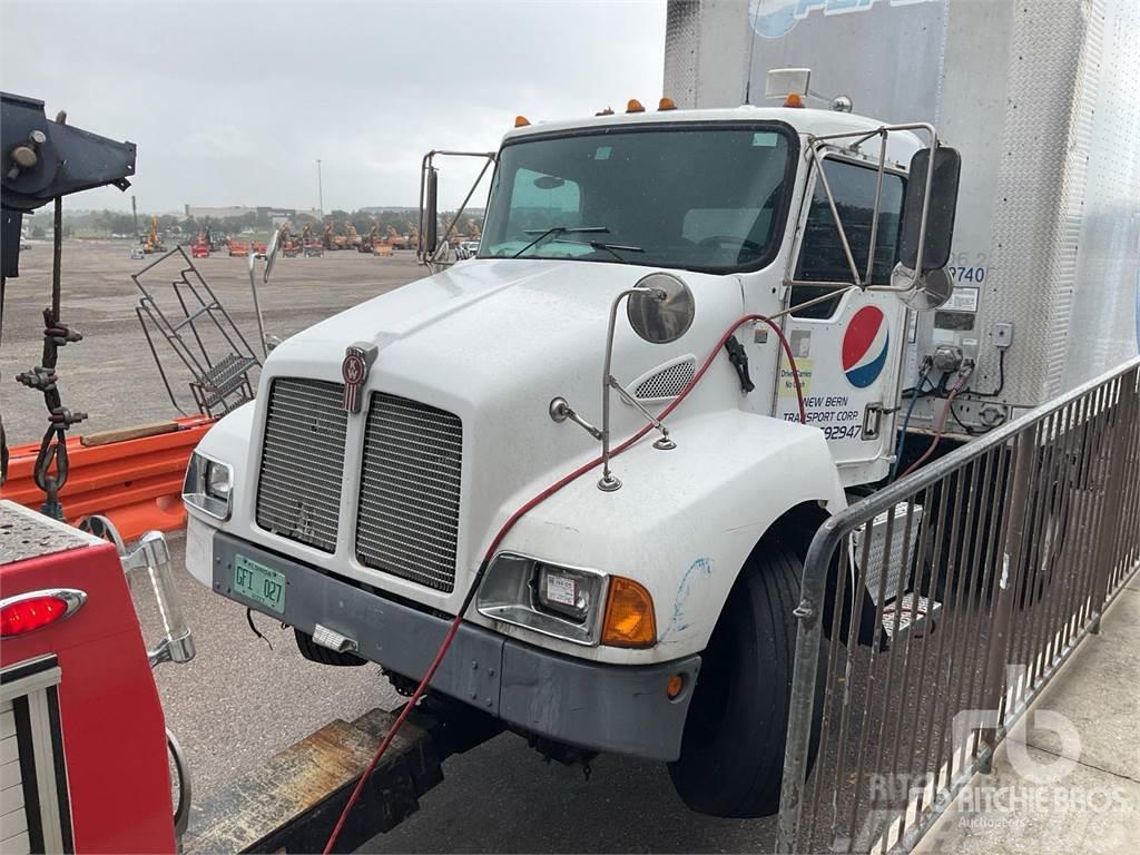 Kenworth T300 Camiones tractor