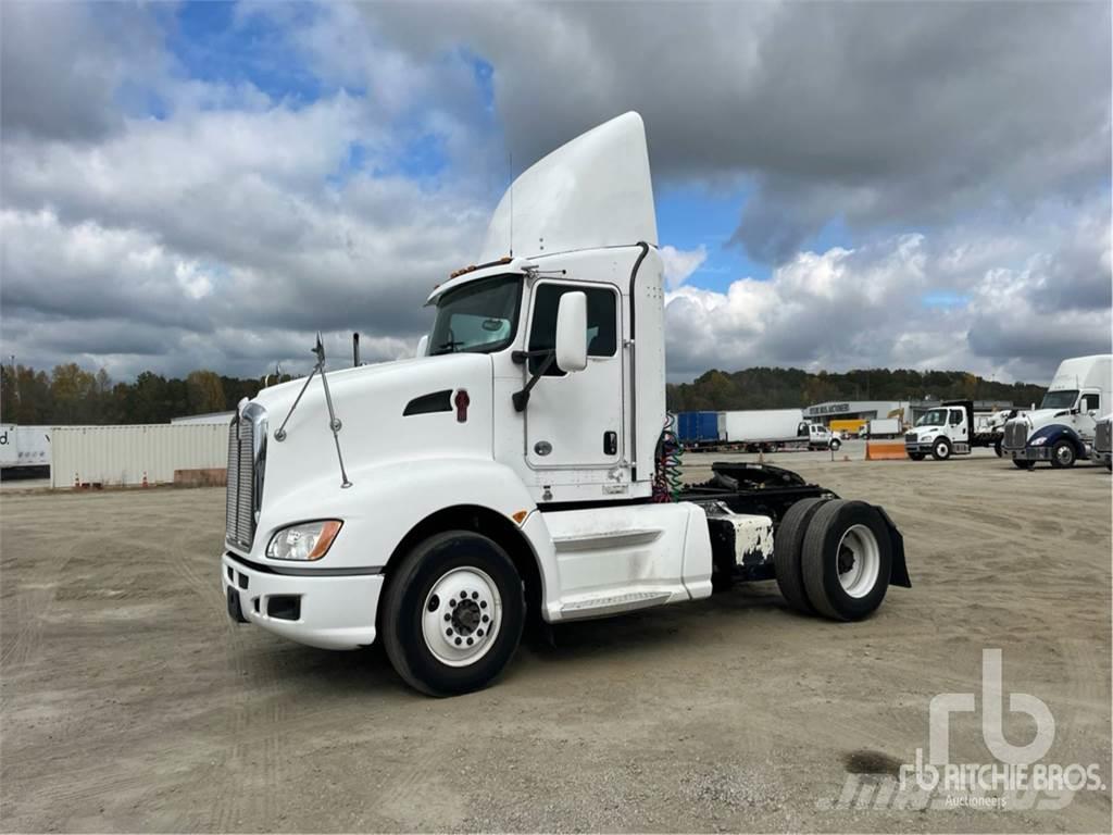 Kenworth T660 Camiones tractor