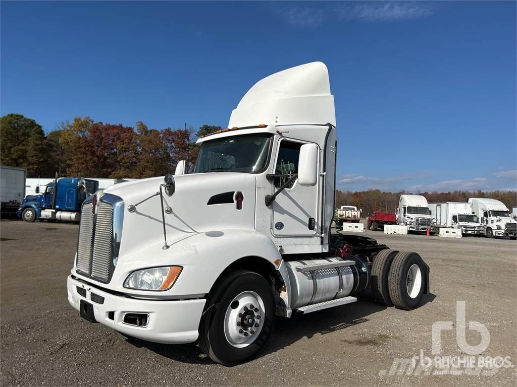 Kenworth T660 Camiones tractor